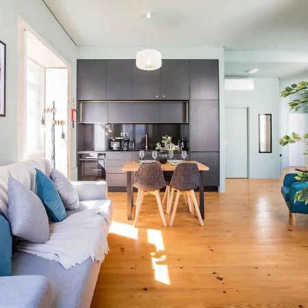 アパート Mouzinho Darling 1br W/ Ac In Center By Lovelystay *