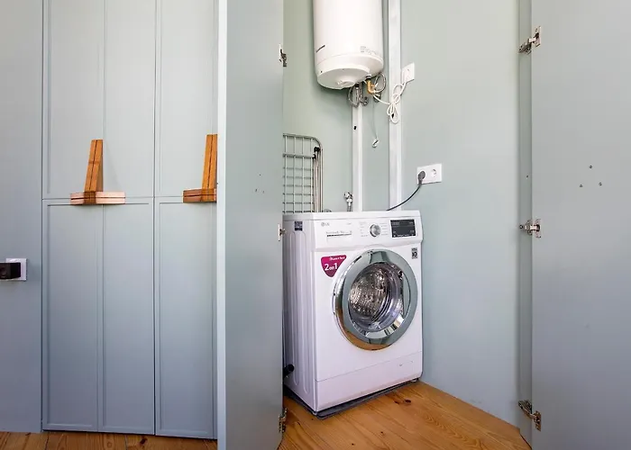 Mouzinho Darling 1br W/ Ac In Center By Lovelystay Apartamento